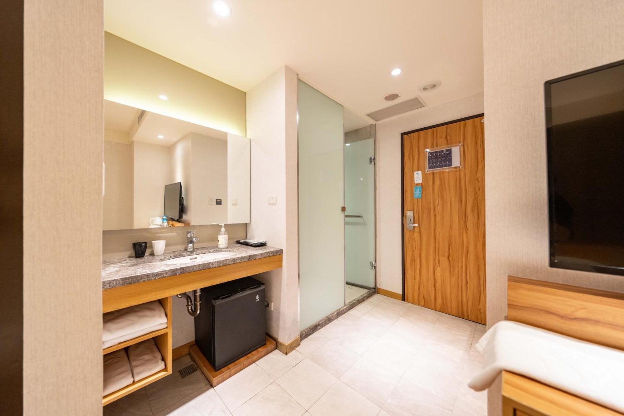雲富大飯店 Hotel Cloud-Zhongshan Taipei Exterior foto